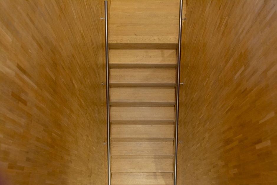 monte-escalier à Colombelles